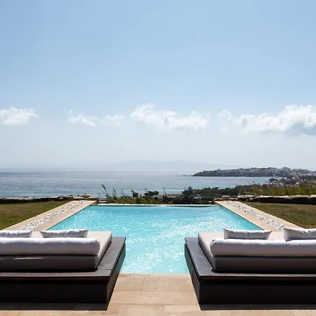 Nyaraló Ainar Tínos