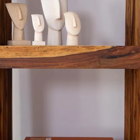 Ainar Nyaraló Tínos