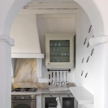 Ainar Nyaraló Tínos