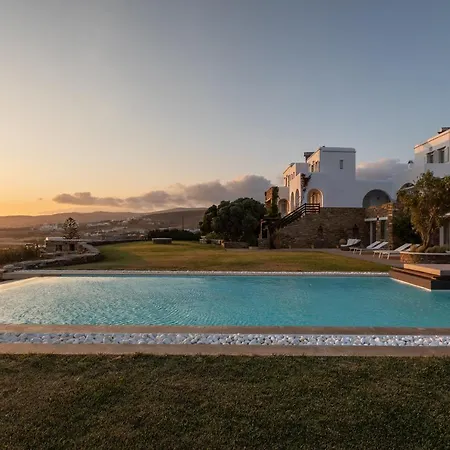 Nyaraló Ainar Tínos